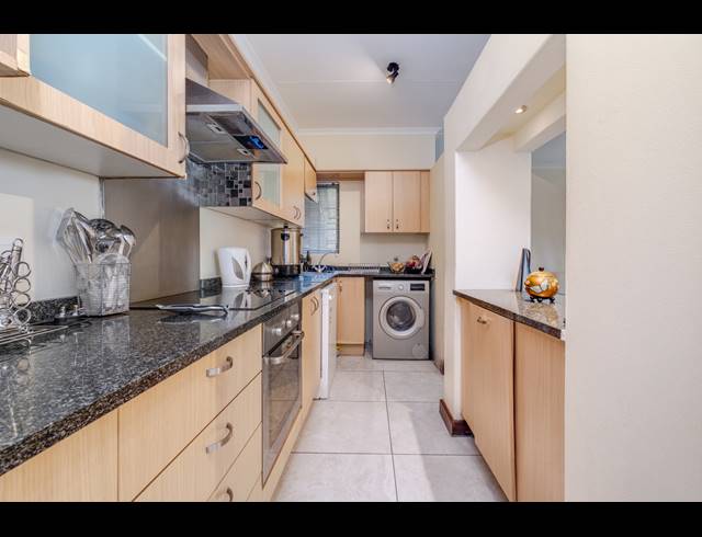 2 BEDROOM APARTMENT FOR SALE IN BEVERLEY